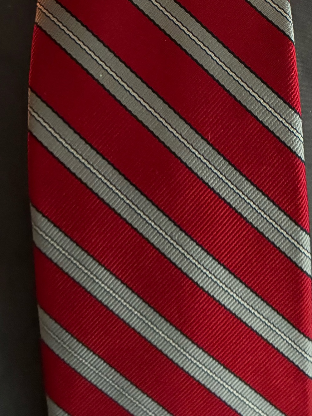 Bench Red and Silver Diagonal Stripe Tie